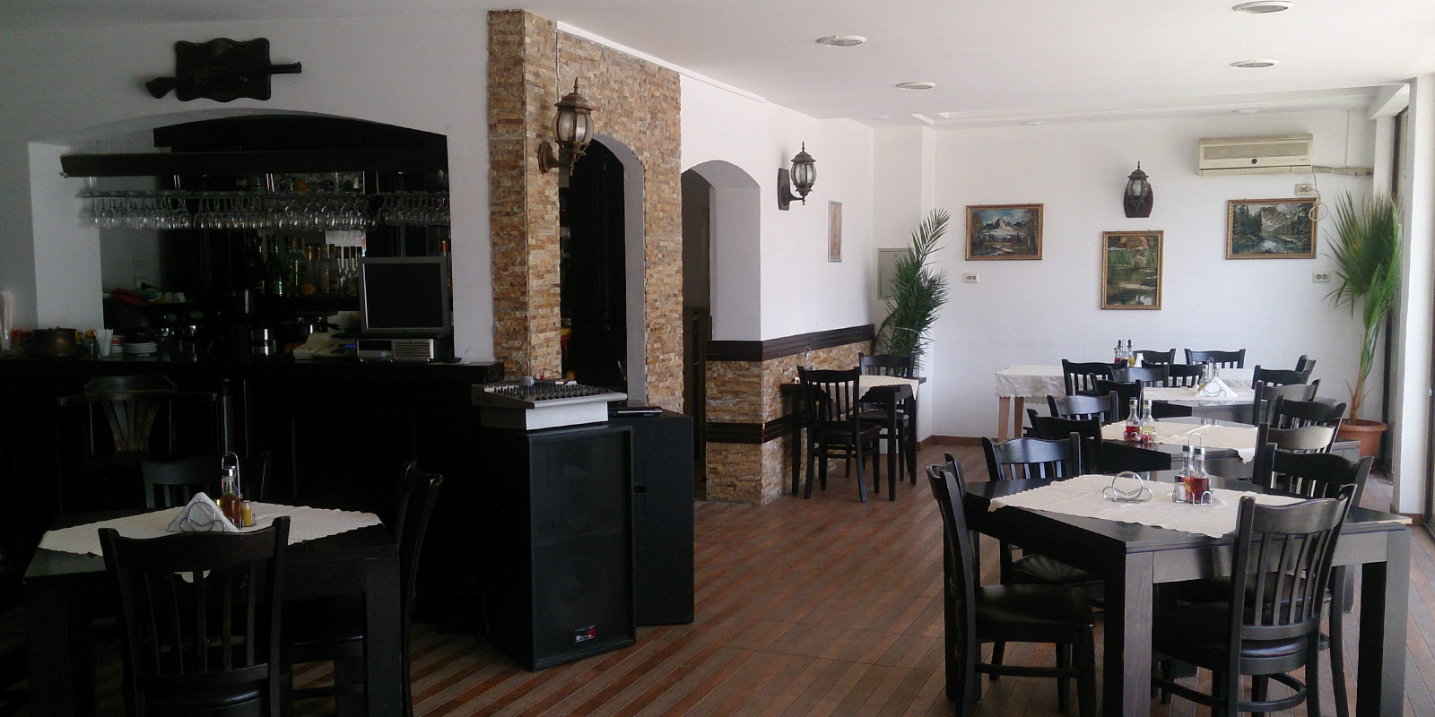 Bar and restaurant at Hotel Via in Krumovgrad, Bulgaria