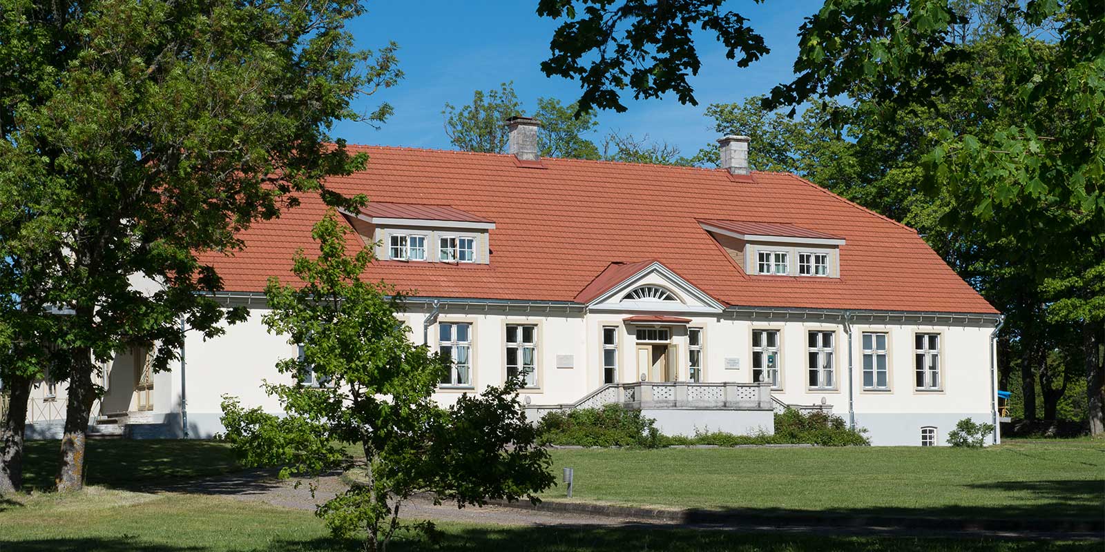 Loona Manor Guesthouse in Saarema Island, Estonia