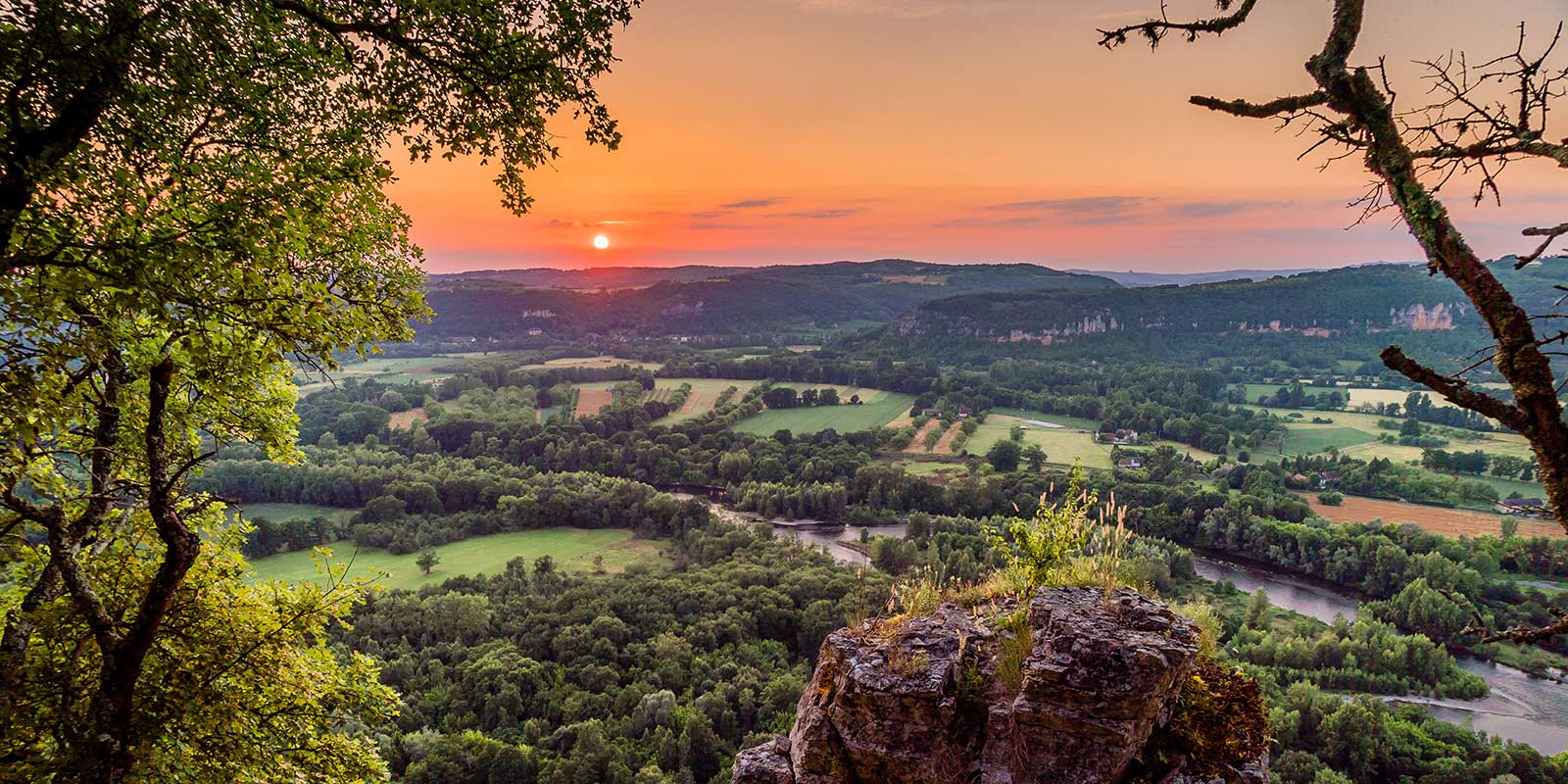 Dordogne River above Mezels at sunset