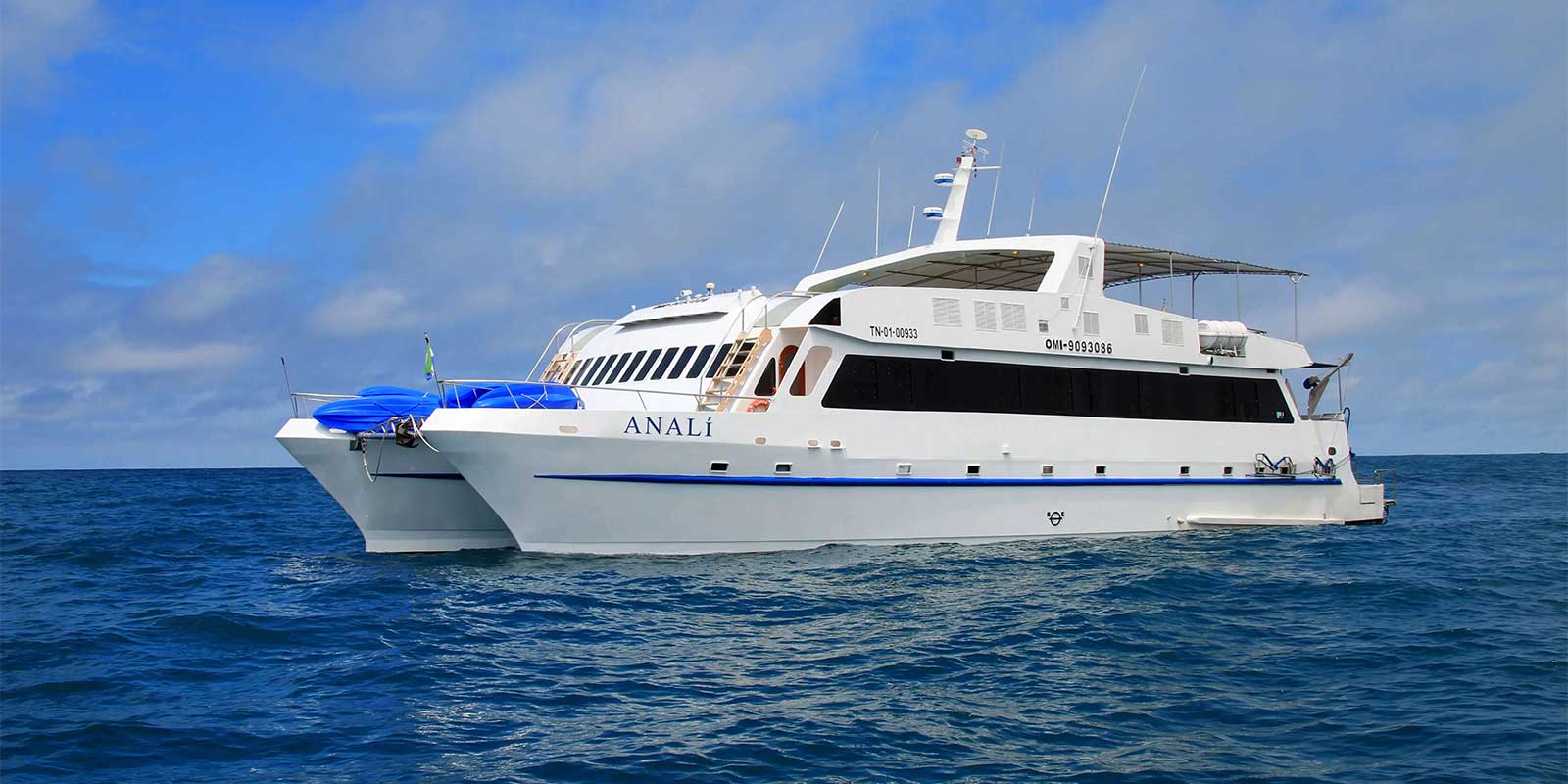 Analí in the Galapagos Islands