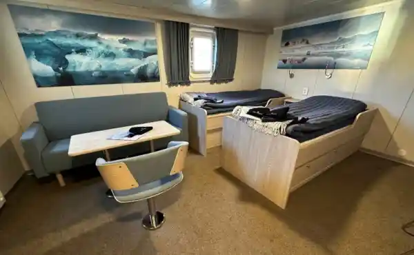 Twin superior cabin on Virgo.