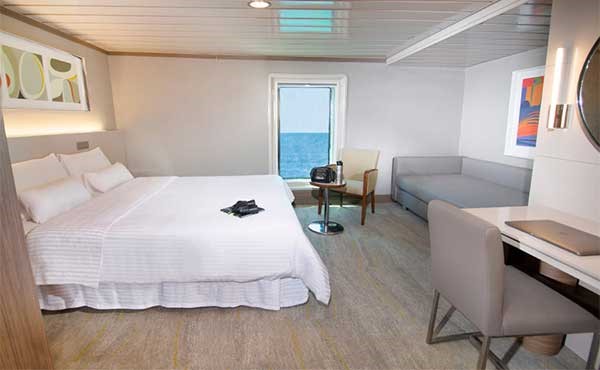 Luxury cabin plus on board La Pinta vessel in the Galapagos