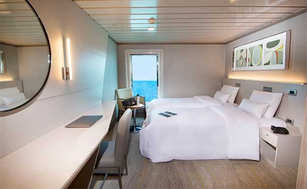Luxury twin cabin on board La Pinta vessel in the Galapagos