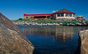 Seal River Heritage Lodge