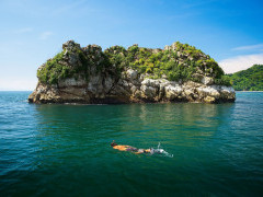 Snorkelling in Gulf of Nicoya Costa Rica