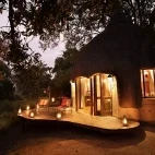 Evening view of one of the suites at Hoyo Hoyo.