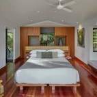 Interior view of the treehouse retreat at Silky Oaks Lodge, Australia.