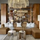 The living room area at Arathusa Safari Lodge, South Africa