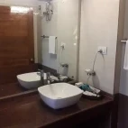 A bathroom at Infinity Resort Kaziranga, India