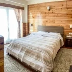 A bedroom at Shikar Tarry Lodge, India