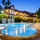 Swimming pool at PhuWanalee Resort in Thailand