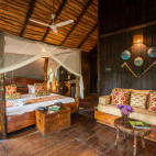 Bedroom at Tree House Hideaway in Bandhavgarh National Park, India