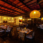 Dining at Bori Safari Lodge in India
