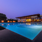 Swimming pool at Bori Safari Lodge in India