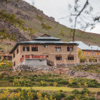Drenmo Lodge in India