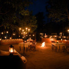 Bush dinner at Singinawa Jungle Lodge in Kanha National Park, India