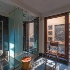 Bathroom at Ranthambhore Kothi in India