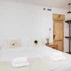 Double room at Hotel Estancia El Ovejero in Chile