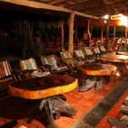 Seating area La Ensenada Lodge in Costa Rica.