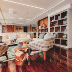 Lounge on board MY Kontiki Wayra in Costa Rica