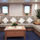 Lounge on board MS Sjøveien in Svalbard.