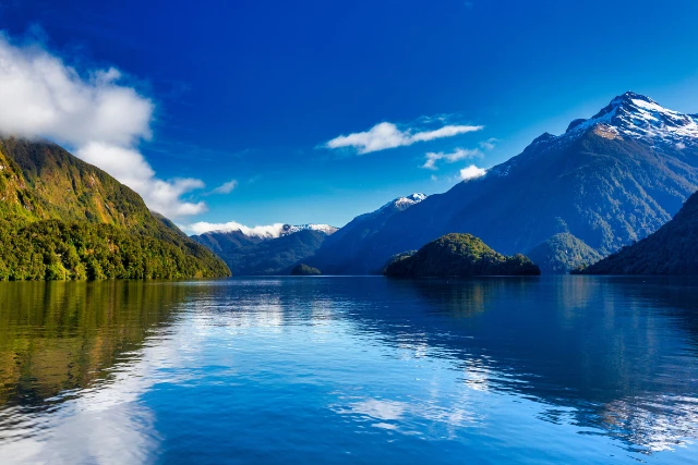 Doubtful Sound, Fiordland, New Zealand.