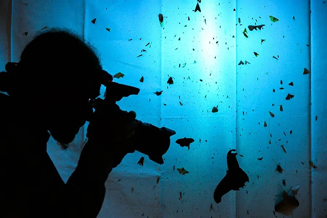 Alex Hyde photographing in Ecuador.